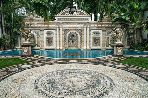 huis versace miami te koop|The House that Versace Built: Inside The Villa Casa Casuarina.